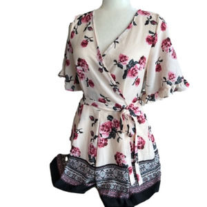 Women’s floral romper​​​​​​​